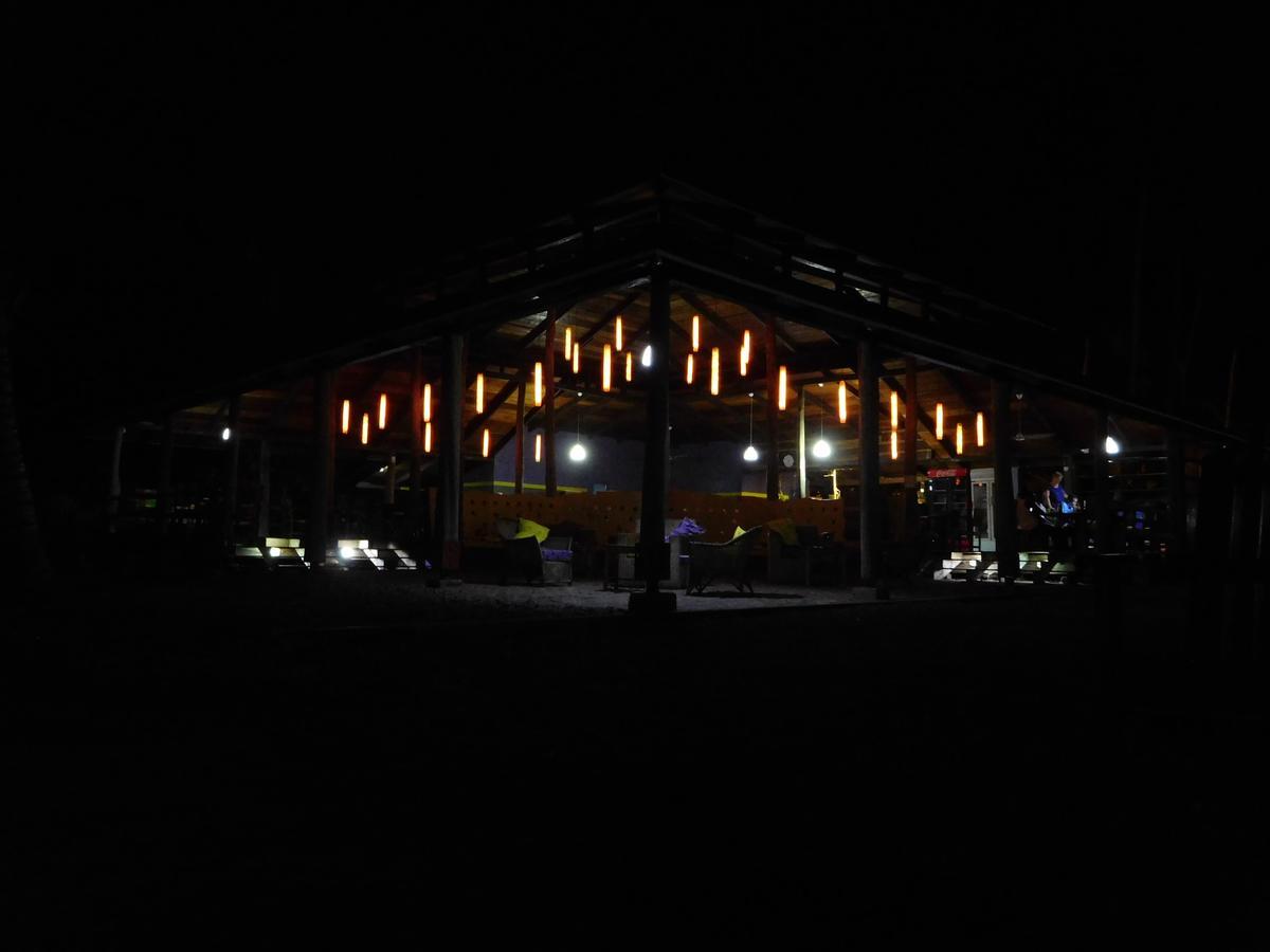 Ampeni Ko-Sa Beach Resort Ltd מראה חיצוני תמונה