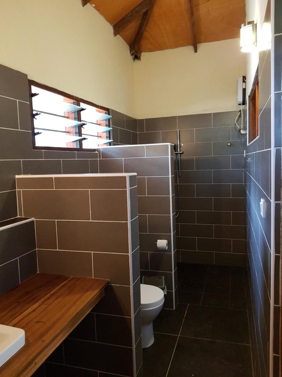 Ampeni Ko-Sa Beach Resort Ltd מראה חיצוני תמונה
